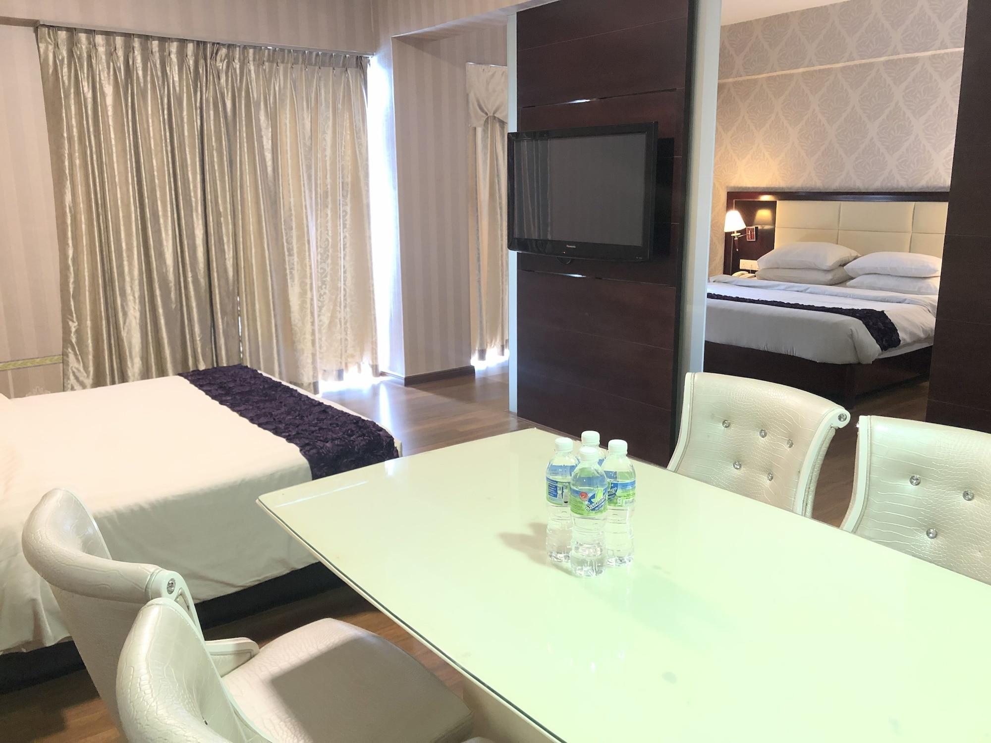 Pariss Hotel Джохор-Бару Екстер'єр фото